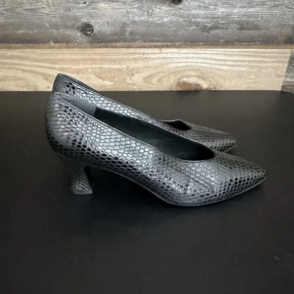 Vtg Stuart Weitzman Black Snakeskin Heel Pointed Toe Pumps Heels 8.5 B Designer - Picture 5 of 11